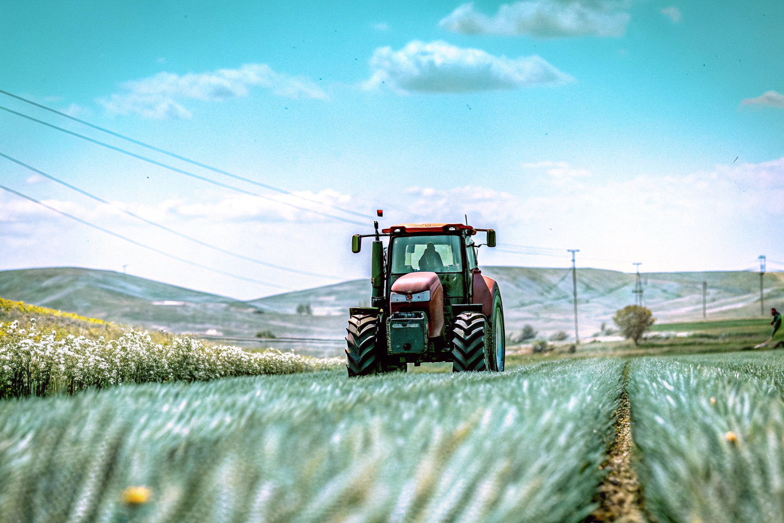 Moderner Traktor in Landwirtschafts-Simulator 19